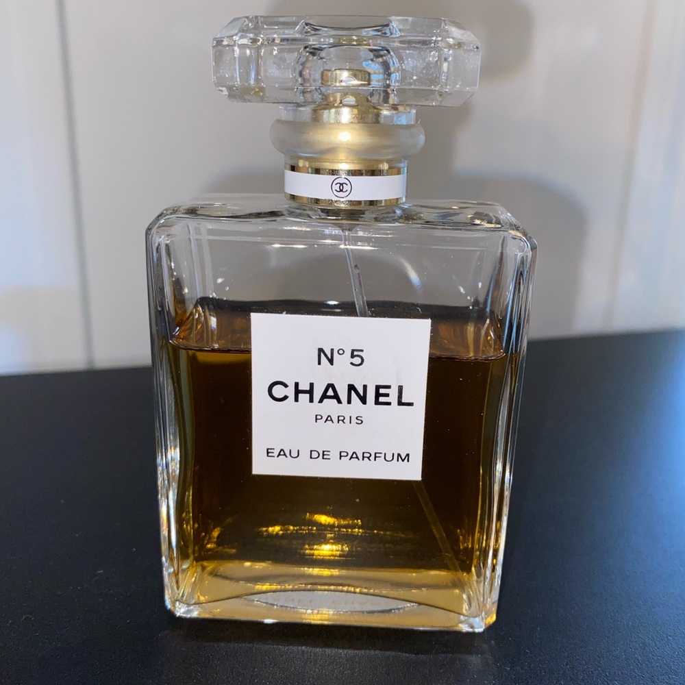 SOLD CHANEL No. 5 Eau de Parfum
